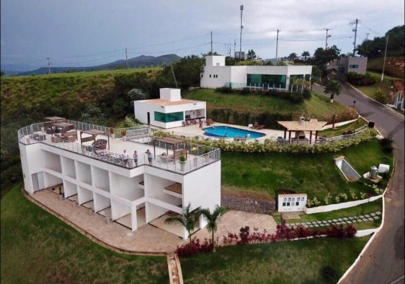 Casa Em Escarpas Do Lago Villa Capitólio Eksteriør billede